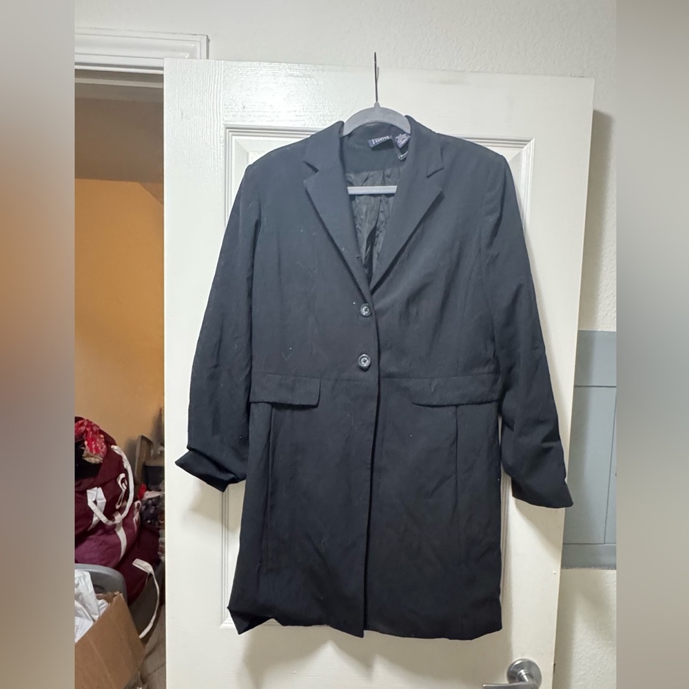 Hillard & Hanson Women's Black Blazer